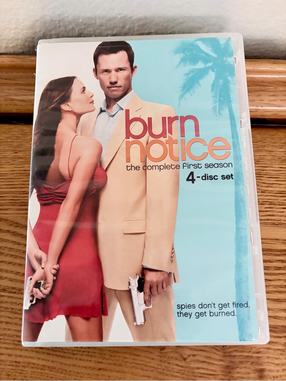 Burn Notice TV Show DVDs - Picture 4 of 8